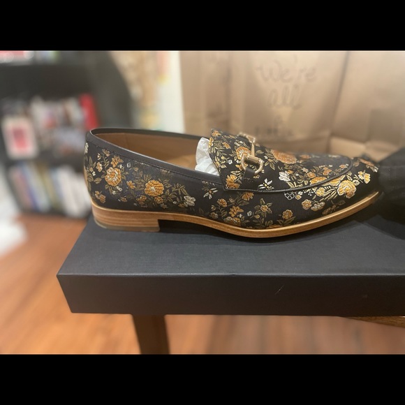 Shoes - Picture 5 of 5